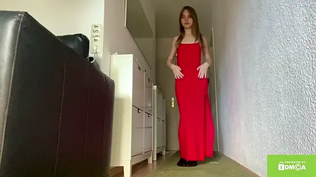 SunnyStrike live cam on StripChat