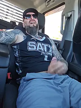 Beardedtattood's live cam