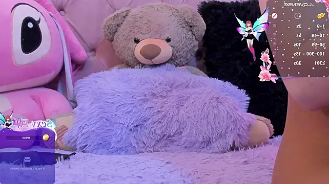 Maavca_ live cam on StripChat