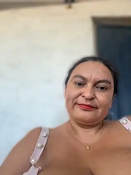 Horny-Mommy-Dirty live cam