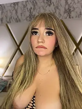 ValeriaCarter live cam on StripChat