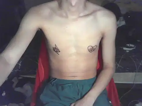 lyus1111 live cam on StripChat