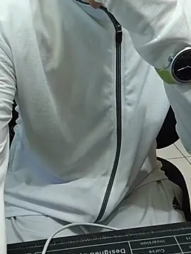 chocolate_alone (Ask my age) - remove shirt / Tshirt