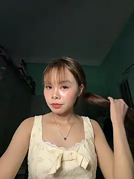 Cry_sexy live cam on StripChat