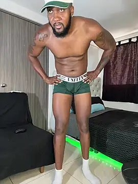 blackdrey18 live cam on StripChat