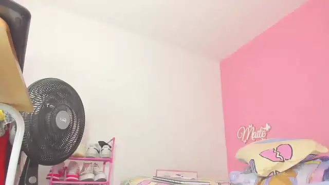 maite_xxx live cam on StripChat