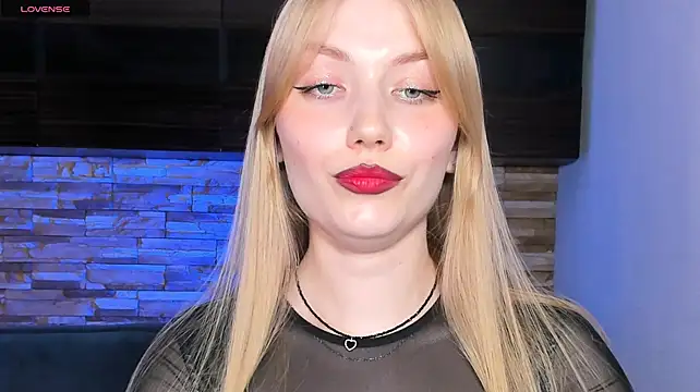 DakotaMabs live cam on StripChat