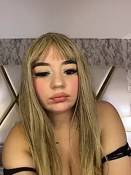ValeriaCarter live cam on StripChat