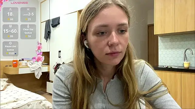 One_On_Mllion live cam on StripChat
