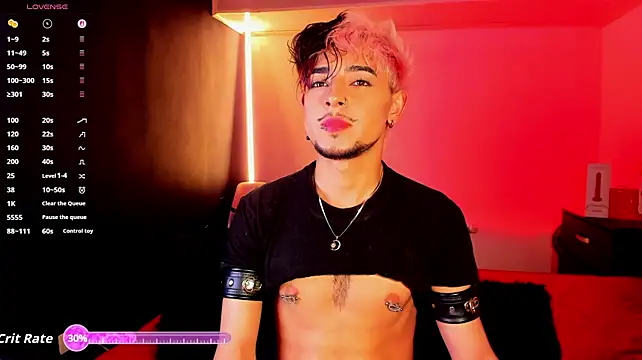 Dominik_Eclipse live cam on StripChat