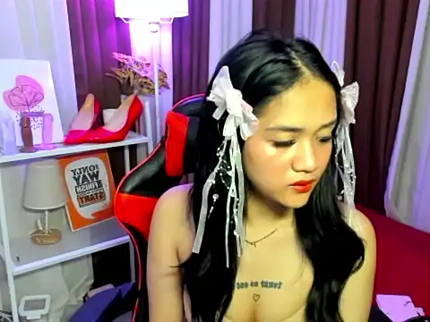 Kaithleen_Williams live cam on StripChat