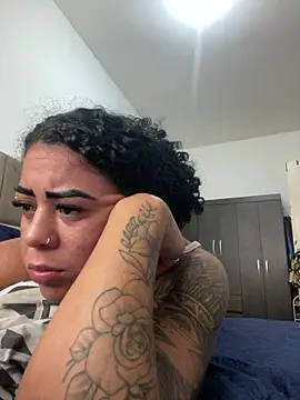 Cachinhossfd live cam on StripChat