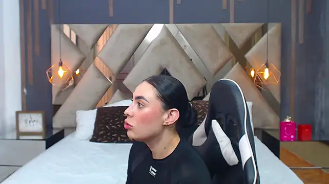 MartinaaFit live cam on StripChat