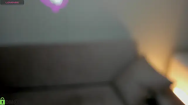 Alice_Steellee live cam on StripChat