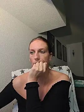 horny chat SexyJulia21
