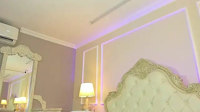 Samantha_Bale live cam on StripChat
