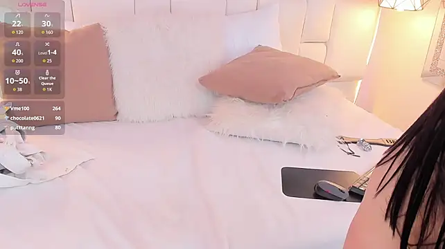 DannaPerea live cam on StripChat