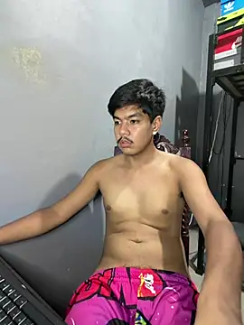 dylannn_30 (M young) - Help me to pay my tuition fee