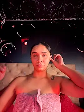 Isabella-Teen live cam