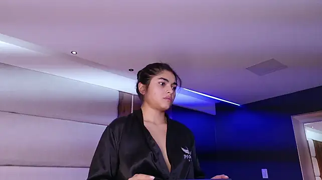 GiselOrtiz live cam on StripChat