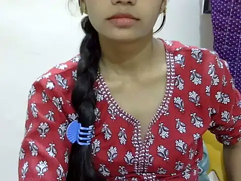 Kulsum_S live cam on StripChat