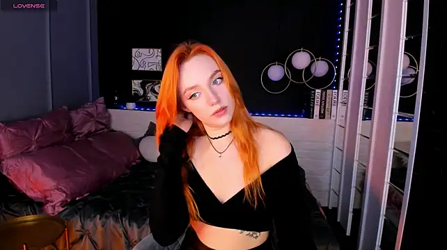 ZlataSaar live cam on StripChat