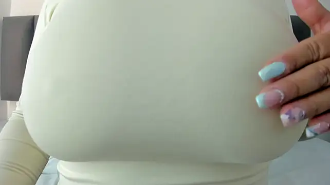 MaraOwen_ live cam on StripChat