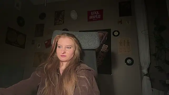 EllyCerry live cam on StripChat