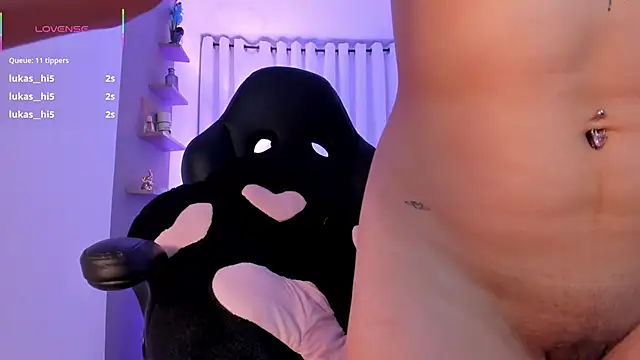 dahlia_grey (F teen) - Close-up pussy + finger tease