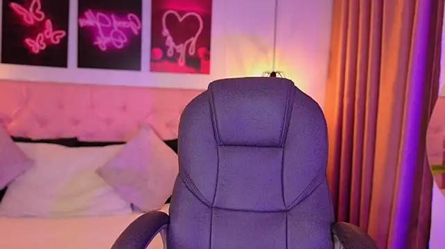 dark__nymph (F teen) - Pantys off in doggy + spank x10💕