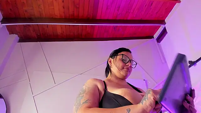 GabiSaenz_ live cam on StripChat