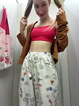 Lia-see-ya live cam on StripChat