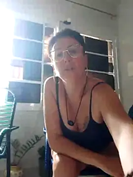 MILEIDE980 live cam on StripChat