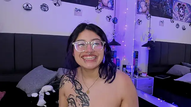 SabrinaV_ live cam on StripChat