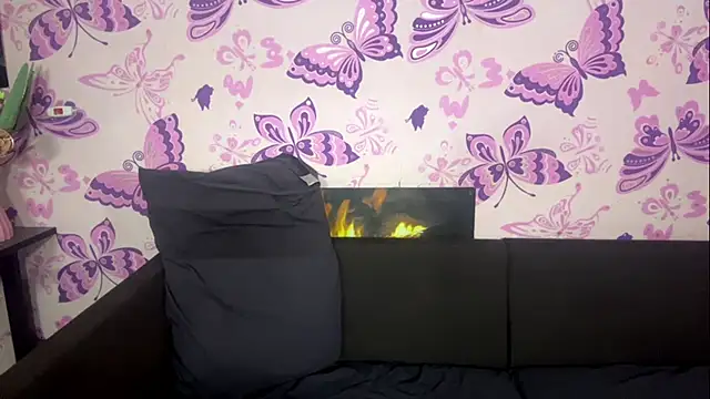ShirlHooton live cam on StripChat
