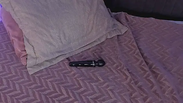 Saturn1a live cam on StripChat