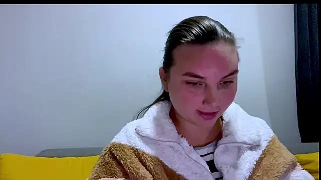 Dreamyblushfairy live cam on StripChat