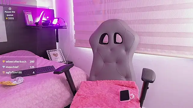Zoe_as_ live cam on StripChat
