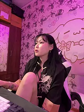 YukiiTYAN live cam on StripChat