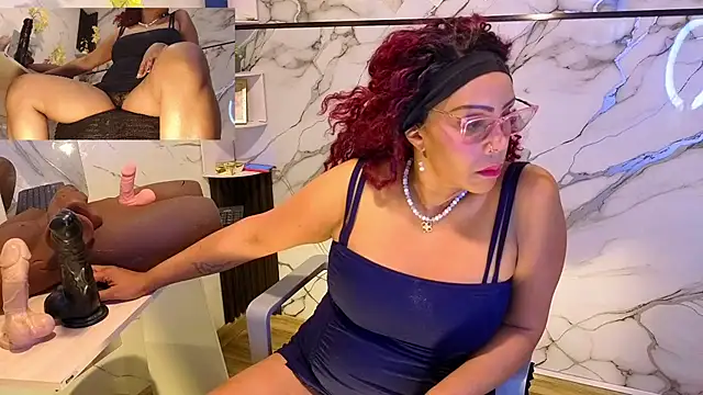 AmberNix live cam on StripChat