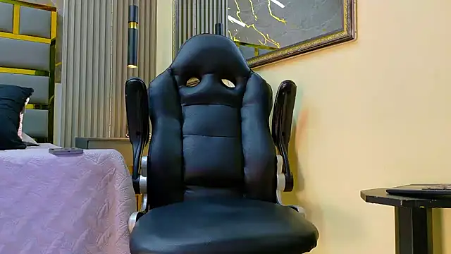 ALANNFERRER live cam on StripChat