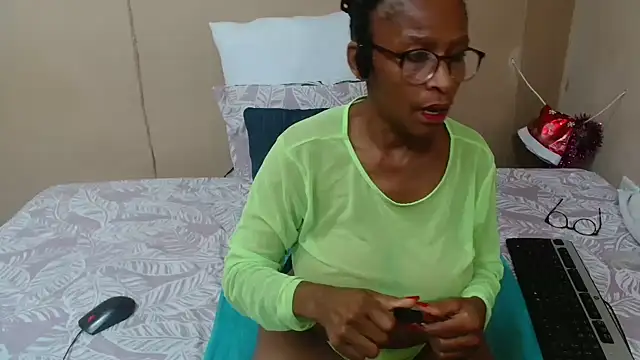 SugarPoppy24xxx live cam on StripChat