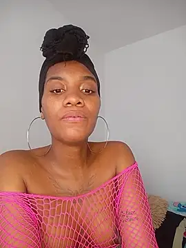 MissNoah_ live cam on StripChat