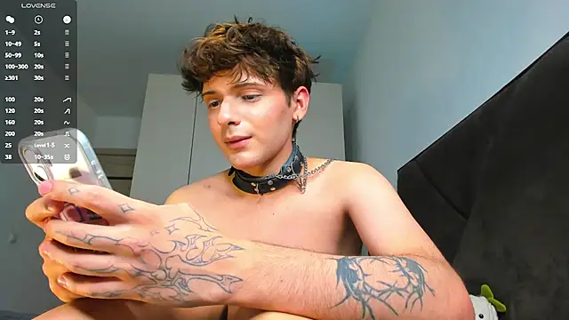 colestorms live cam on StripChat