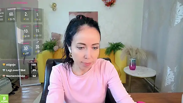 beautiful_moon3 live cam on StripChat