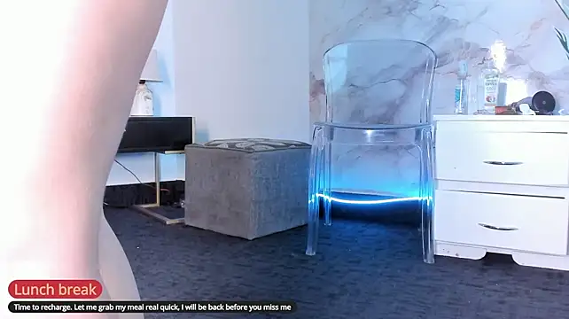 Maddyluxe live sex cam