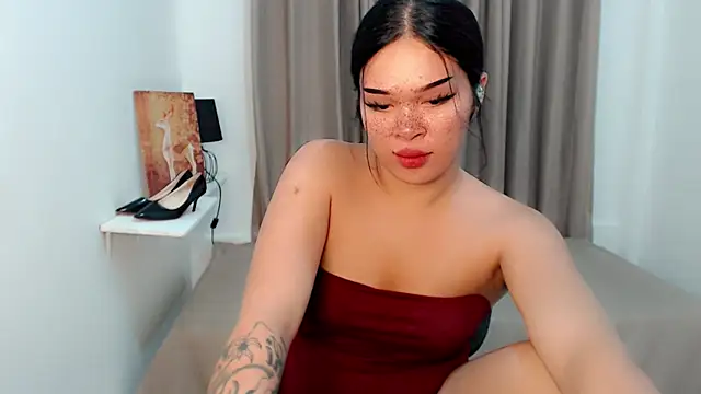 BrendaTaki live cam on StripChat