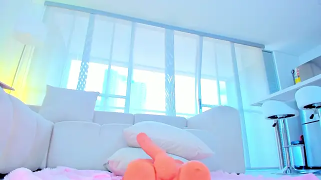 Sophi_Jonnes live cam