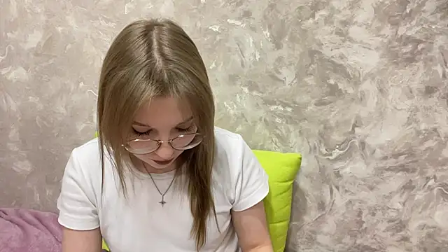 SeeBenberry Momentaufnahme des Live-Raums auf Stripchat