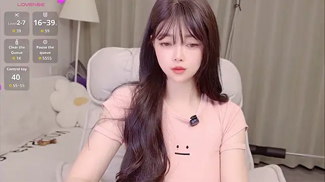 uikyy1 (F milf) - 喜欢从来不是内型 是感觉